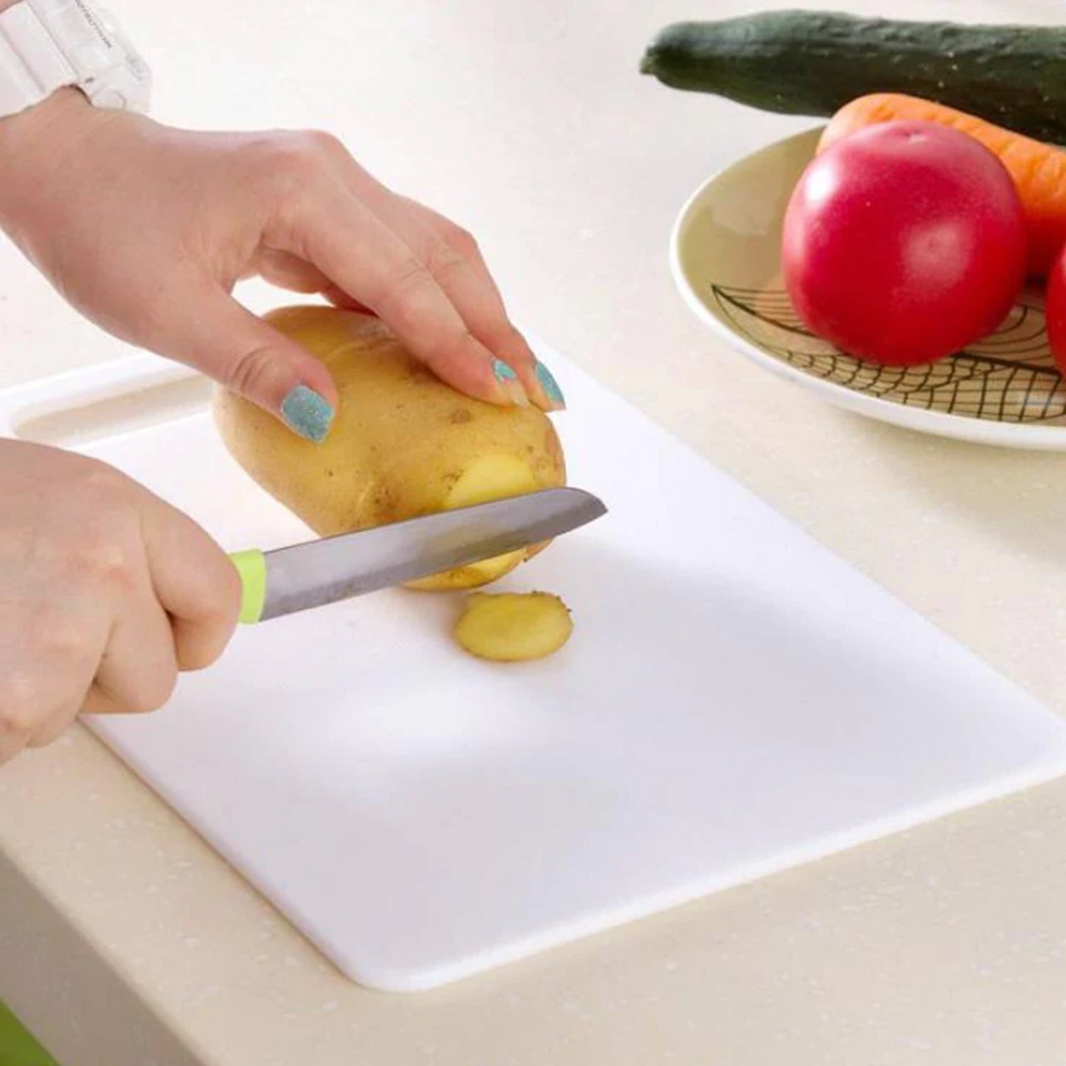 2080 KITCHEN SMALL CHOPPING BOARD CUTTING BOARD PLASTIC DeoDap