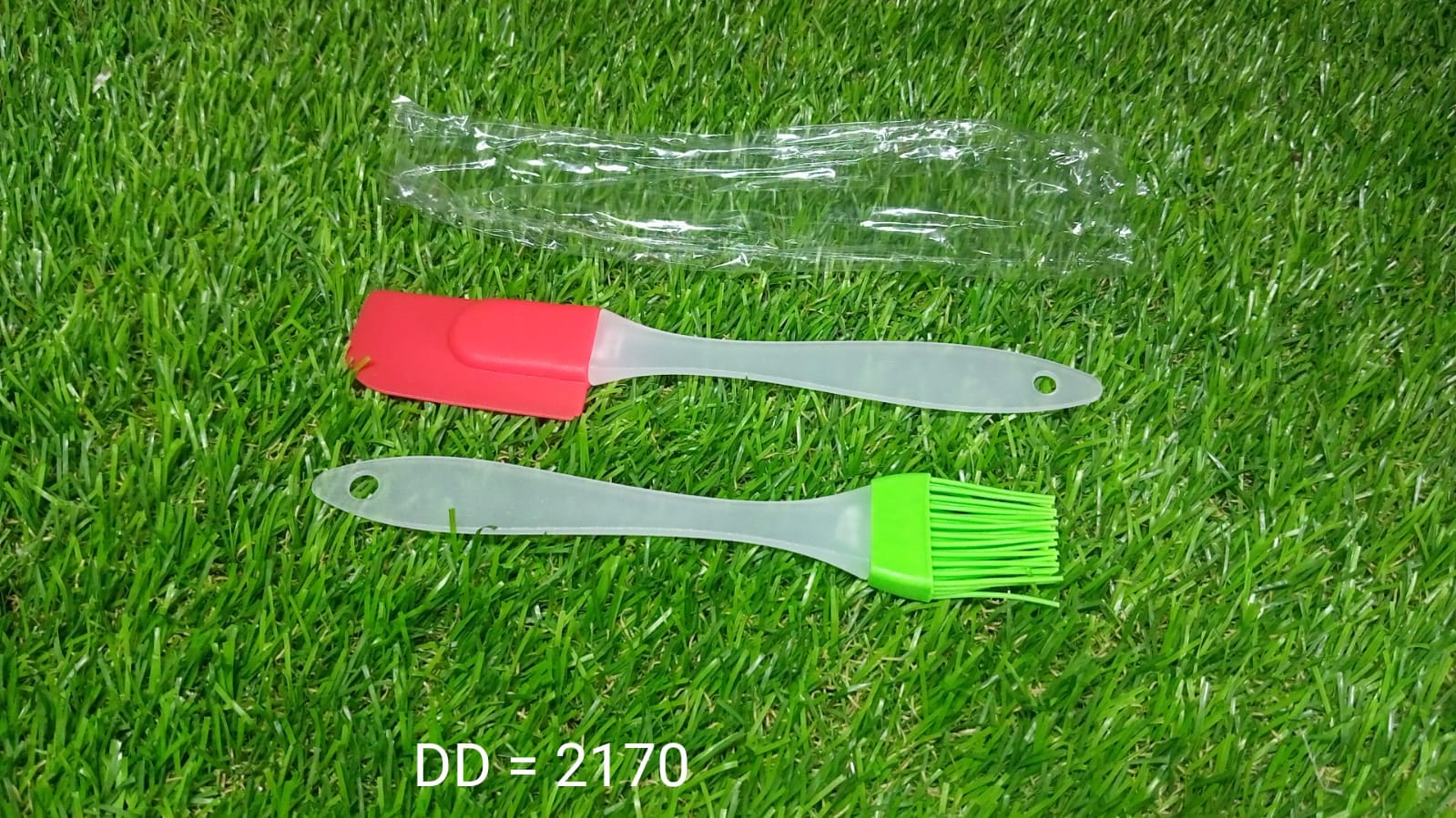 2170 Spatula and Pastry Brush for Cake Decoration DeoDap