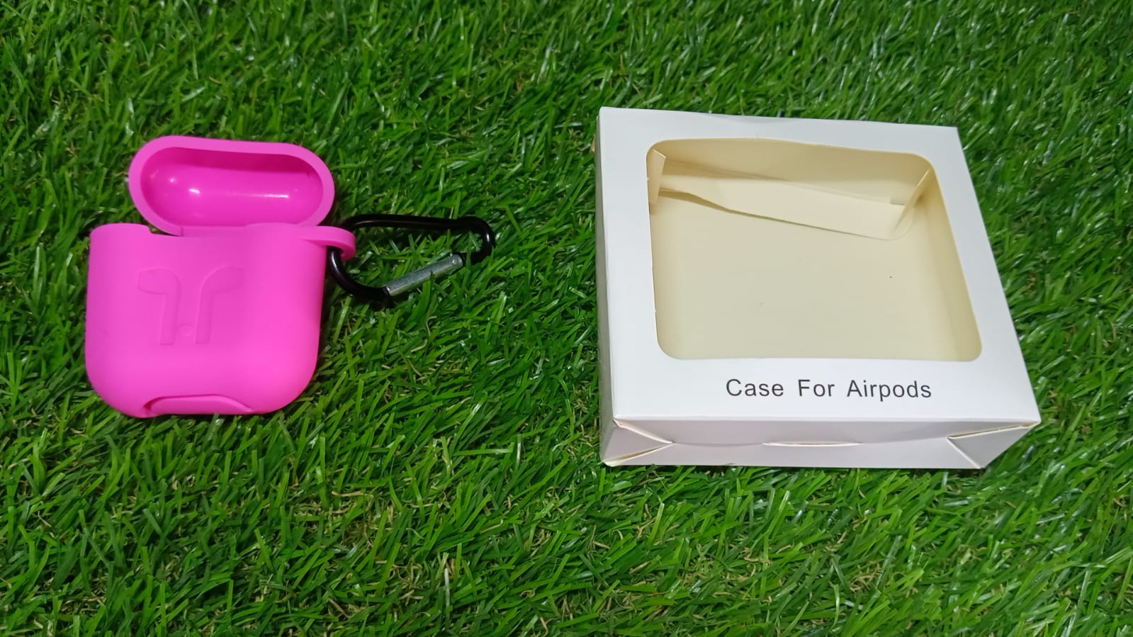 6473 Silicone Shockproof Protection Wireless Headphones Carrying Box Cover with Metal Keychain DeoDap